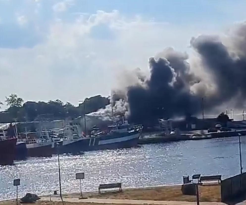 Pożar hali w porcie w Kołobrzegu