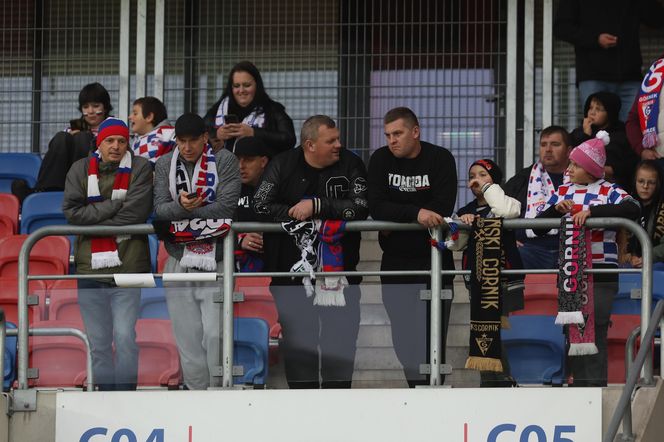 Górnik Zabrze zmierzył się z Zagłębiem Lubin. Kibice rozgrzewali piłkarzy z trybun