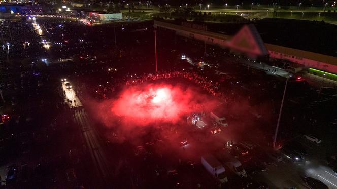 Organizatorzy nocnych zlotów samochodowych i nielegalnych wyścigów w rękach policji