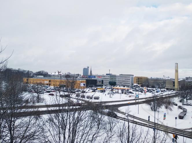 Śląskie: Intensywne opady śniegu i oblodzenia! Wszystko przez niż Benjamin [ZDJĘCIA]