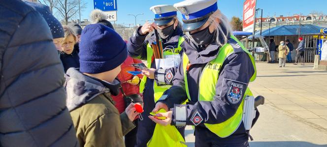 W walentynki policja przypomina, że kochać musimy się też na drodze