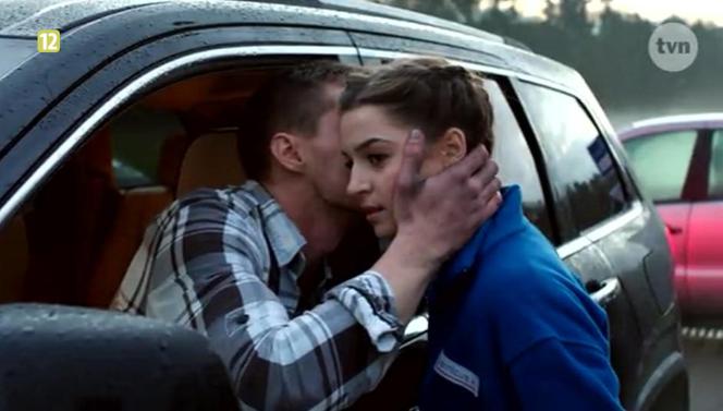 Lekarze 4 sezon odcinek 5 (odc. 44). Beata (Agnieszka Więdłocha), Filip (Andrzej Niemyt)