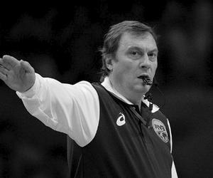 Nie żyje sędzia, który poprowadził zwycięski finał MŚ polskich siatkarzy. Zmarł nagle w trakcie Ligi Narodów, miał tylko 58 lat