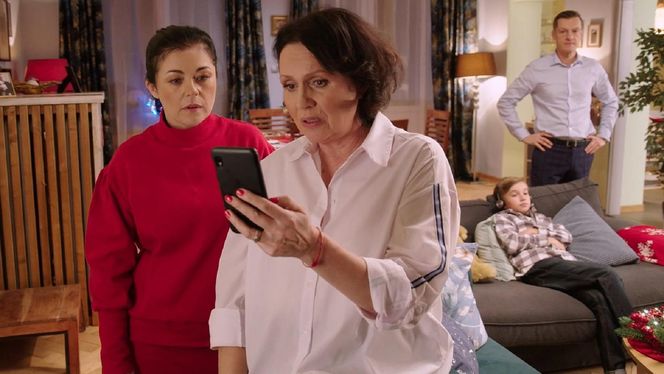 	M jak miłość odc. 1852. Marysia (Małgorzata Pieńkowska), Kinga (Katarzyna Cichopek), Piotrek (Marcin Mroczek)