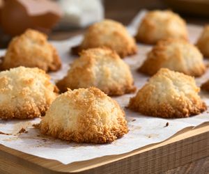 Domowe makaroniki kokosowe. Tylko 3 składniki!