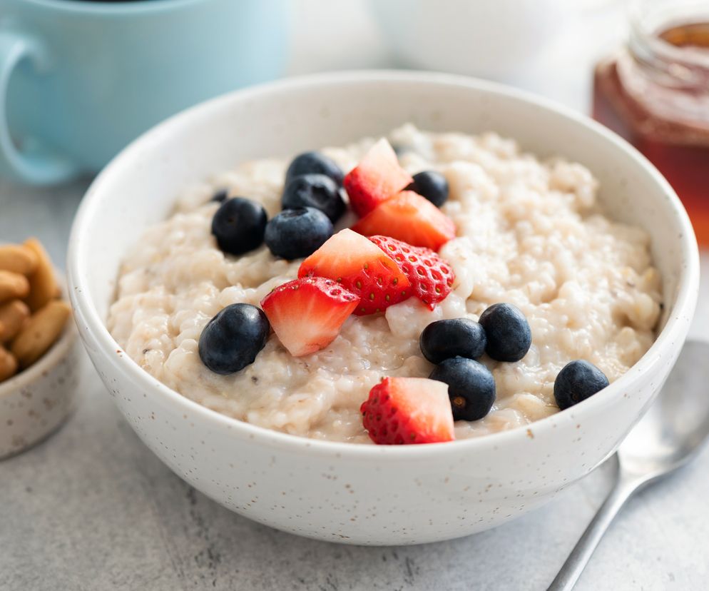 płatki ryżowe z owocami