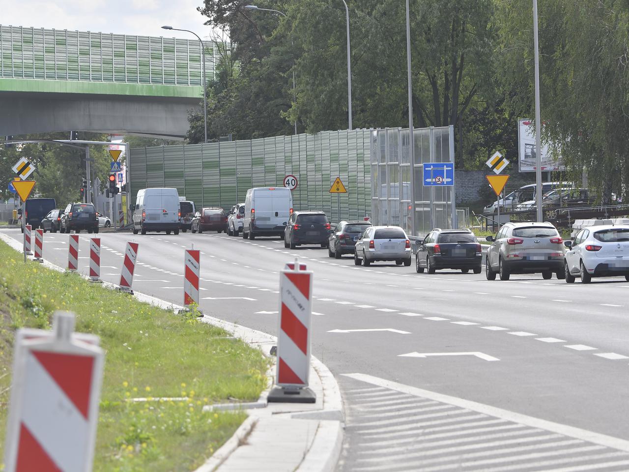 Urzędnicze obiecanki. Wciąż nie ma drugiego pasa do skrętu na Żołnierskiej  [AUDIO]