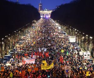 Chaos w Niemczech. 700 tysięcy osób wyszło na ulice! 