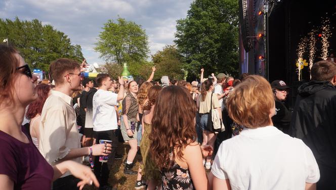 Kortowiada 2024. Drugi dzień koncertów na plaży przyciągnął tłumy. Zobacz zdjęcia!