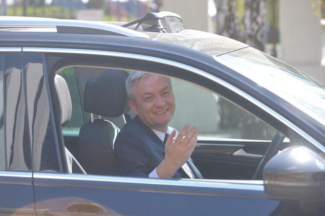 Rober Biedroń jeździ Volkswagenem Tiguanem