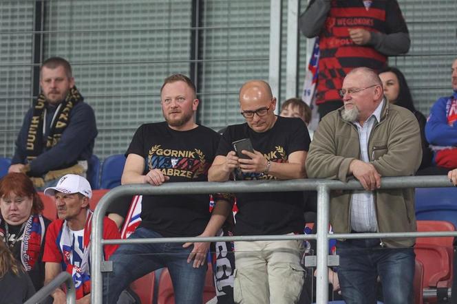 Kibice podczas meczu Górnik Zabrze - Legia Warszawa (01.04.2024)