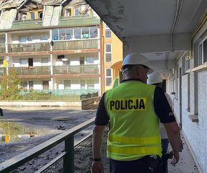 Tak wygląda w środku spalony blok w Ząbkach. Policja pokazała wszystko