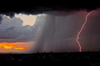 Pogoda na dziś, 6 sierpnia: Ulewny deszcz i burze! Alert meteo 