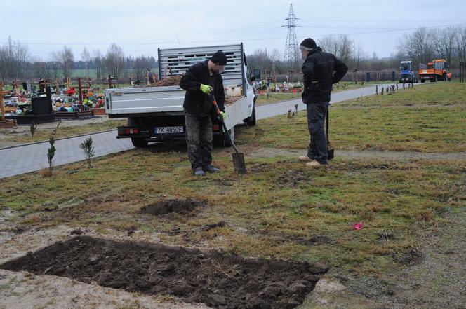 Koszalin. Przygotowania do uroczystości pogrzebowych 