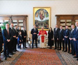 Prezydent Karol Nawrocki wraz z małżonką Martą i dwójką dzieci przybyli w piątek, 5 września do Watykanu, gdzie zostali przyjęci na audiencji przez papieża Leona XIV