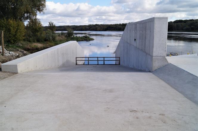 Ostatnie prace przy nabrzeżu w Starym Fordonie. Tak teraz wygląda teren nad Wisłą [ZDJĘCIA]