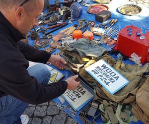 Mydło i powidło na Rynku staroci w Lesznie. Skarby z drugiej ręki 