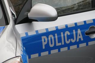 MASAKRA! We trzech SKATOWALI 34-latka. Jeden z nich ukrył się... za szafą