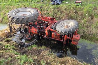 Tragiczny wypadek na polu! Rolnik zginął pod przewróconym ciągnikiem