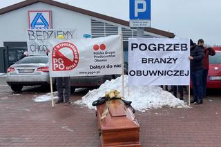 Protest w Centrum Handlowym „Ptak”