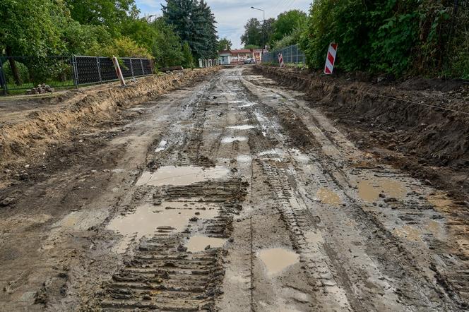 Przebudowa drogi spowodowała spore utrudnienia. Zamknięta dla ruchu jest ul. Tadeusza Kościuszki w Przesmykach