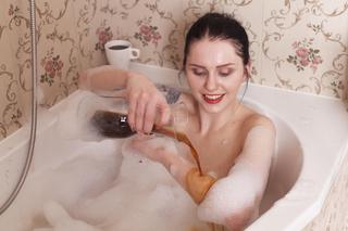 Kąpiel z kawą przeciw mrozom