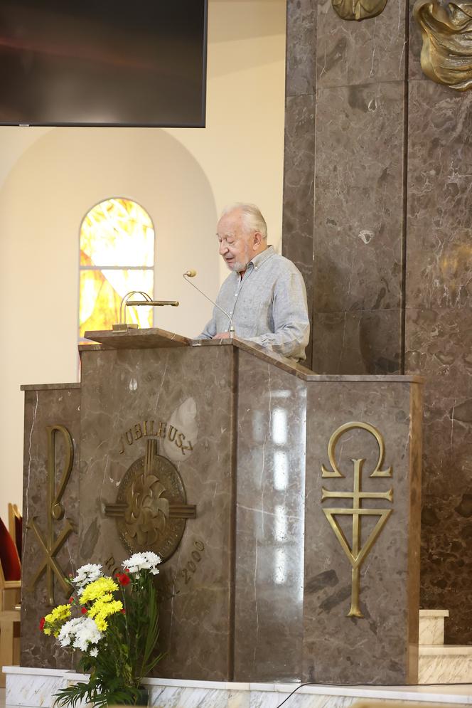 Krzysztof Kumor przeczytał Ewangelię podczas mszy pogrzebowej 