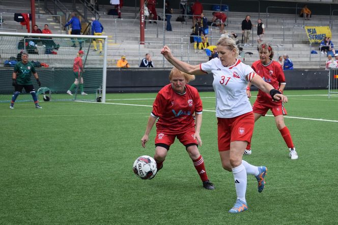 Nie tylko nordic walking i basen. Walking futbol to idealny sport dla seniorów i seniorek