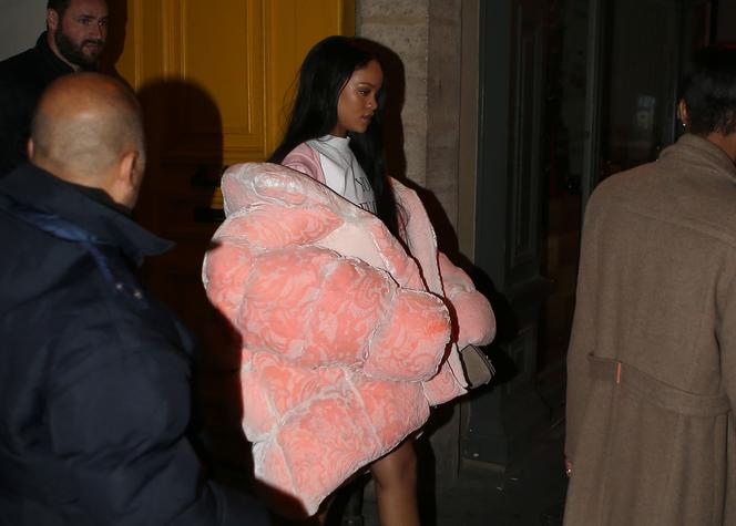 Rihanna w napompowanej kurtce