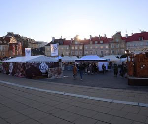 Festiwal Czekolady i Słodkości na placu pod zamkiem w Lublinie 