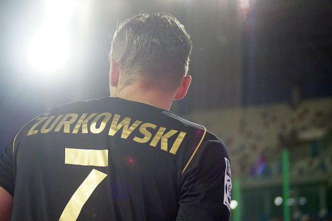 Szymon Żurkowski podczas meczu eliminacji LE przeciwko Zarii Balti
