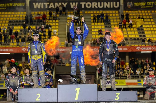 Wiktor Przyjemski mistrzem świata juniorów. Finał SGP2 na Motoarenie w Toruniu - zdjęcia z imprezy