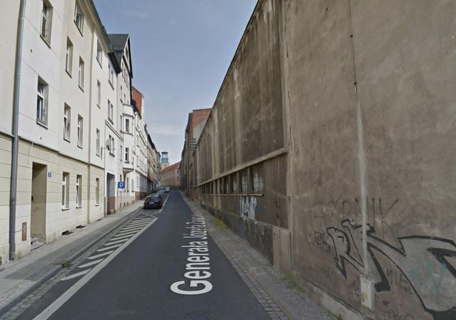 Najbardziej mroczne miasto w Polsce. AI twierdzi, że to scenografia do thrillera. Słusznie? 