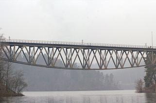Pilchowice. Ekipa filmowa na moście kolejowym nad Jeziorem Pilchowickim. Co się tam dzieje?!