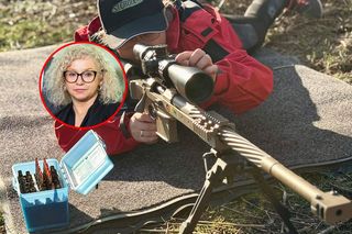 Kotula z karabinem! Minister też człowiek