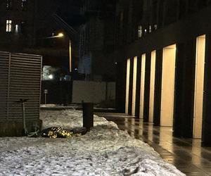 Przeraźliwa śmierć na warszawskiej Woli. Nieżywy mężczyzna leżał w zaspie śnieżnej!