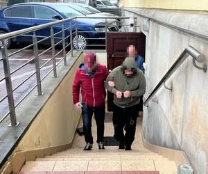 Przestępca poszukiwany czerwoną notą Interpolu zatrzymany w Warszawie. Przemycał ludzi