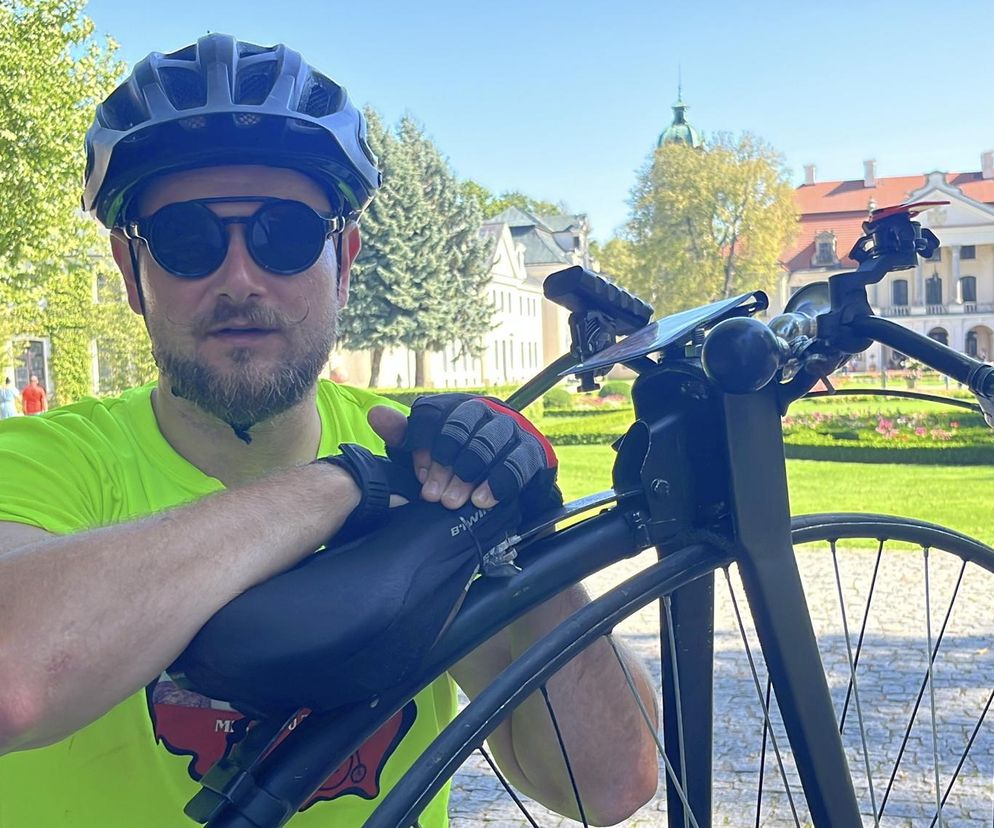Strażak jedzie bicyklem dookoła Polski. Wszystko dla chorej córeczki