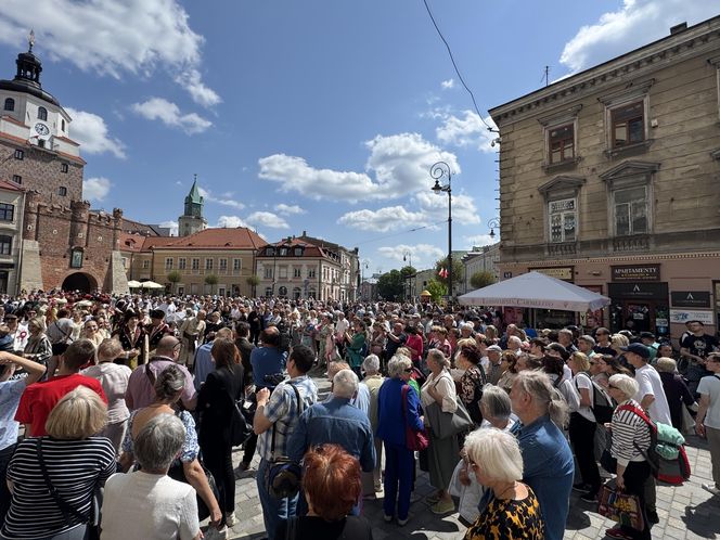 Rekordowy długi polonez w centrum Lublina