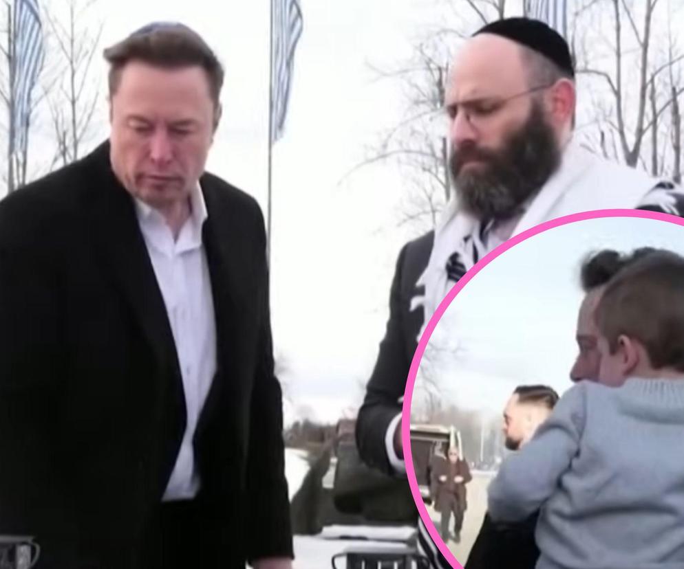 Elon Musk podczas wizyty w Auschwitz.