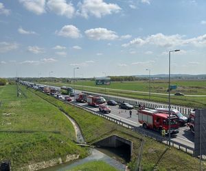 Krzeczów. Wypadek śmiertelny na autostradzie A4. Zablokowany pas w kierunku Krakowa