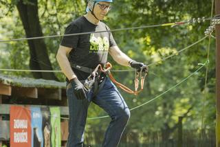 Krzysztof Kwiatkowski w parku linowym