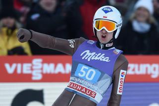 Kamil Stoch zamiast skakać... jadł! Rosół z naleśnikiem i dedykacją dla żony [ZDJĘCIE]