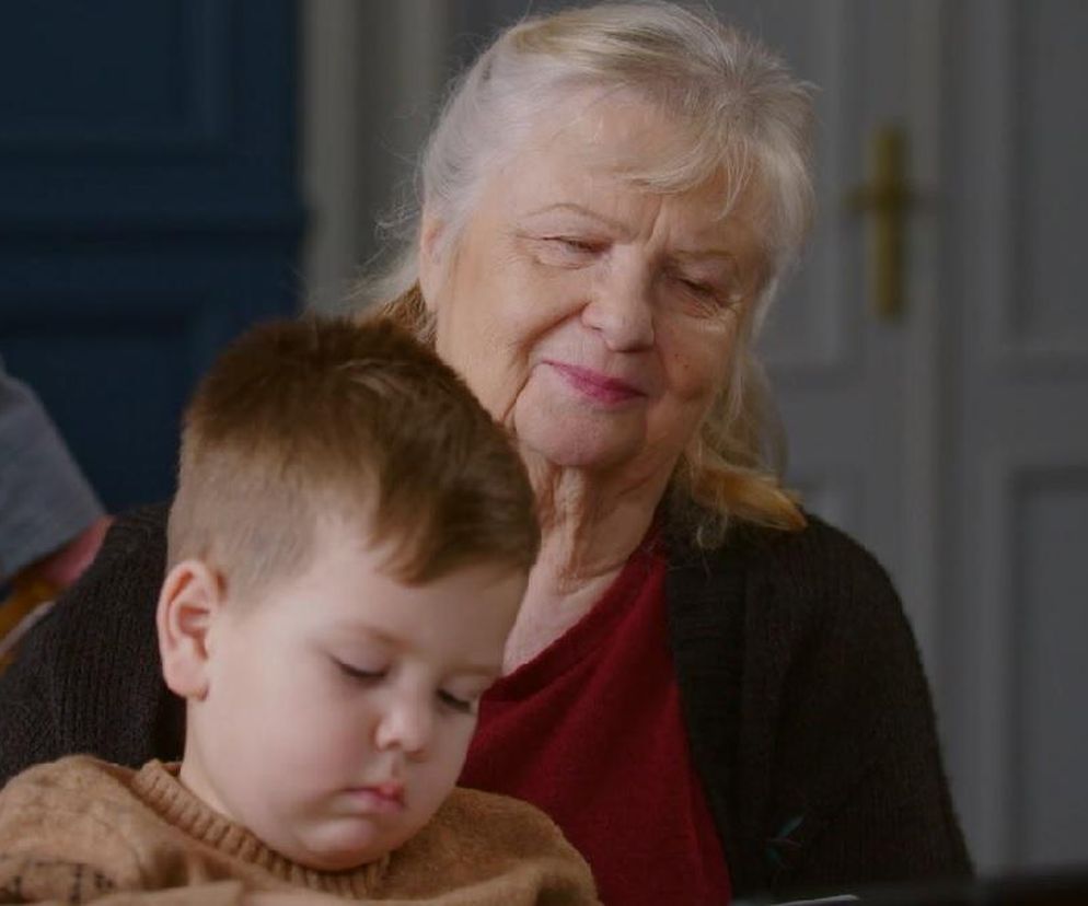 	Barwy szczęścia odc. 2867. Amelia (Stanisława Celińska), Tadzio (Józio Trojanowski)