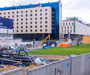 Parking podziemny pod placem Powstańców Warszawy w budowie