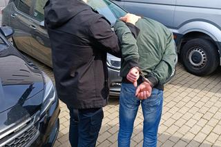 Zatrzymany w rękach policji