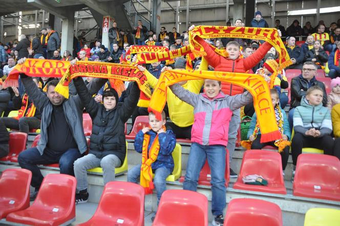 Kibice na meczu Korona Kielce - Radomiak (19 kwietnia 2024)