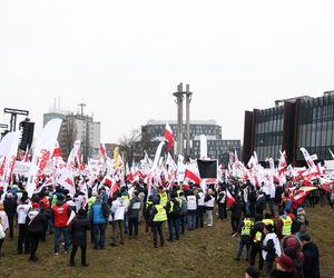 Setki rolników i członków Solidarności protestuje w Gdańsku! Sprzeciwiają się polityce Zielonego Ładu