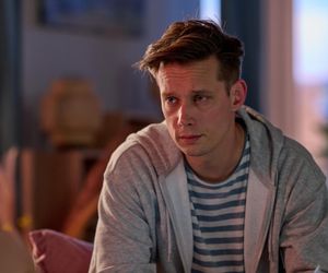 Na Wspólnej odc. 4073. Darek Żbik (Michał Mikołajczak)