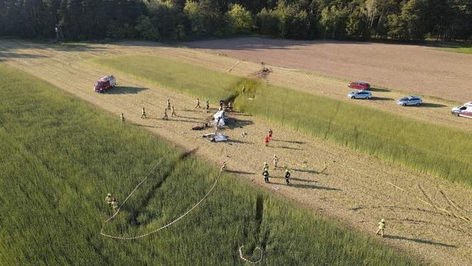 Katastrofa samolotu w Rębielicach Królewskich. Zginął pilot ze swoją matką